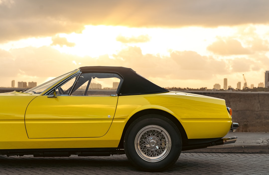 Ferrari 365 GTS/4 Daytona Spider | Schaltkulisse