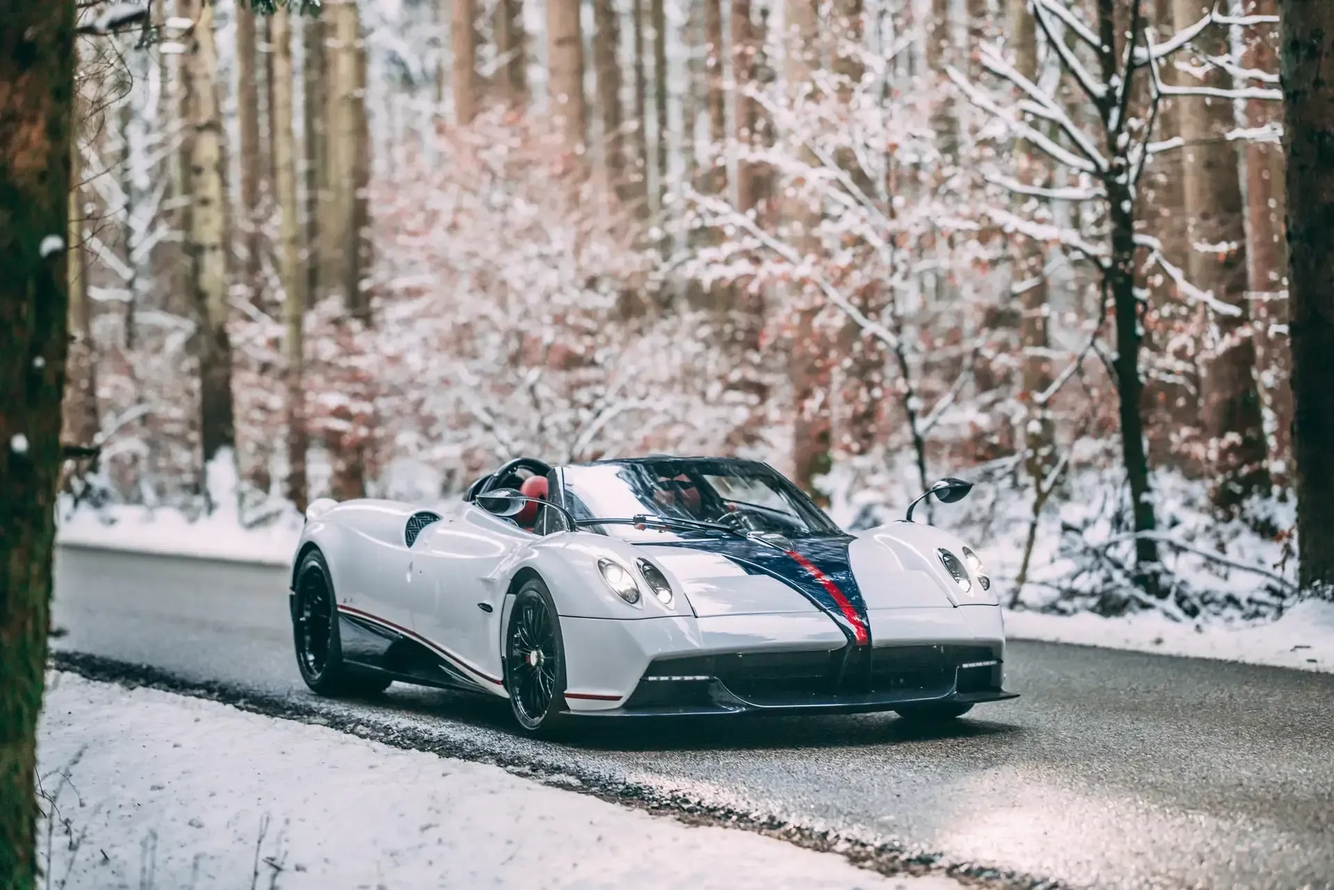 Huayra Roadster