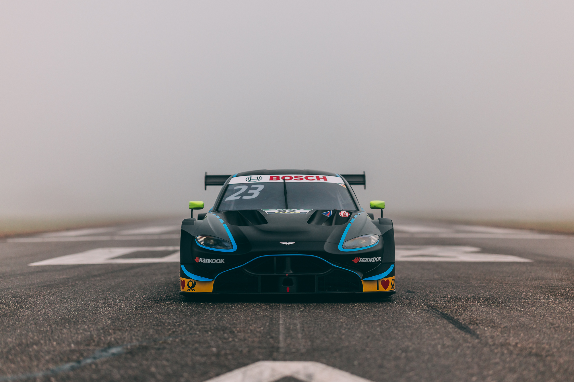 Aston_Martin_V8_Vantage_DTM_front_for_sale (1)