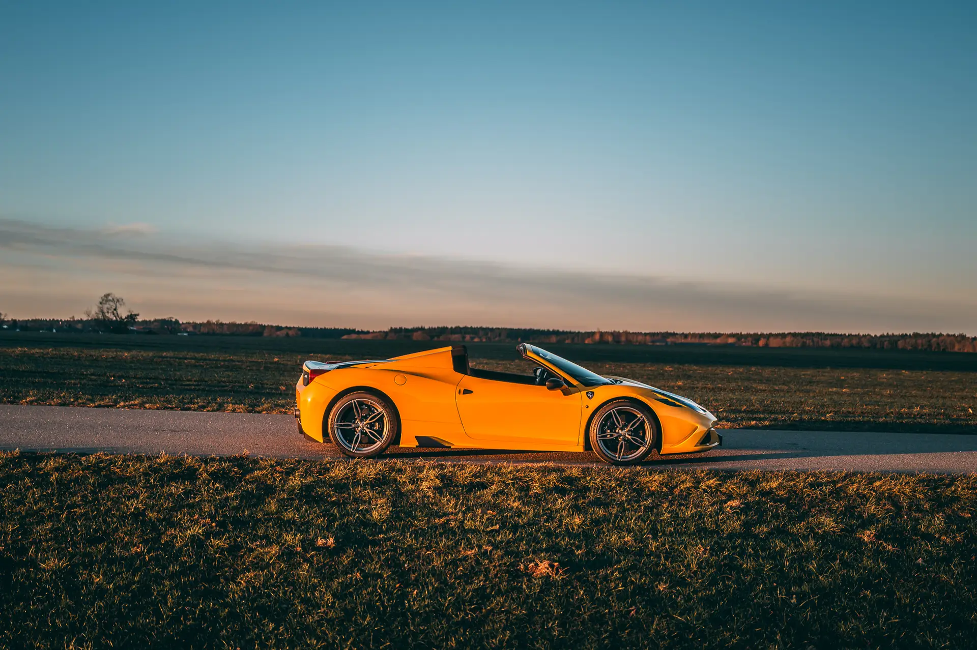 C_Ferrari_458_Speciale_Aperta_Side (1)