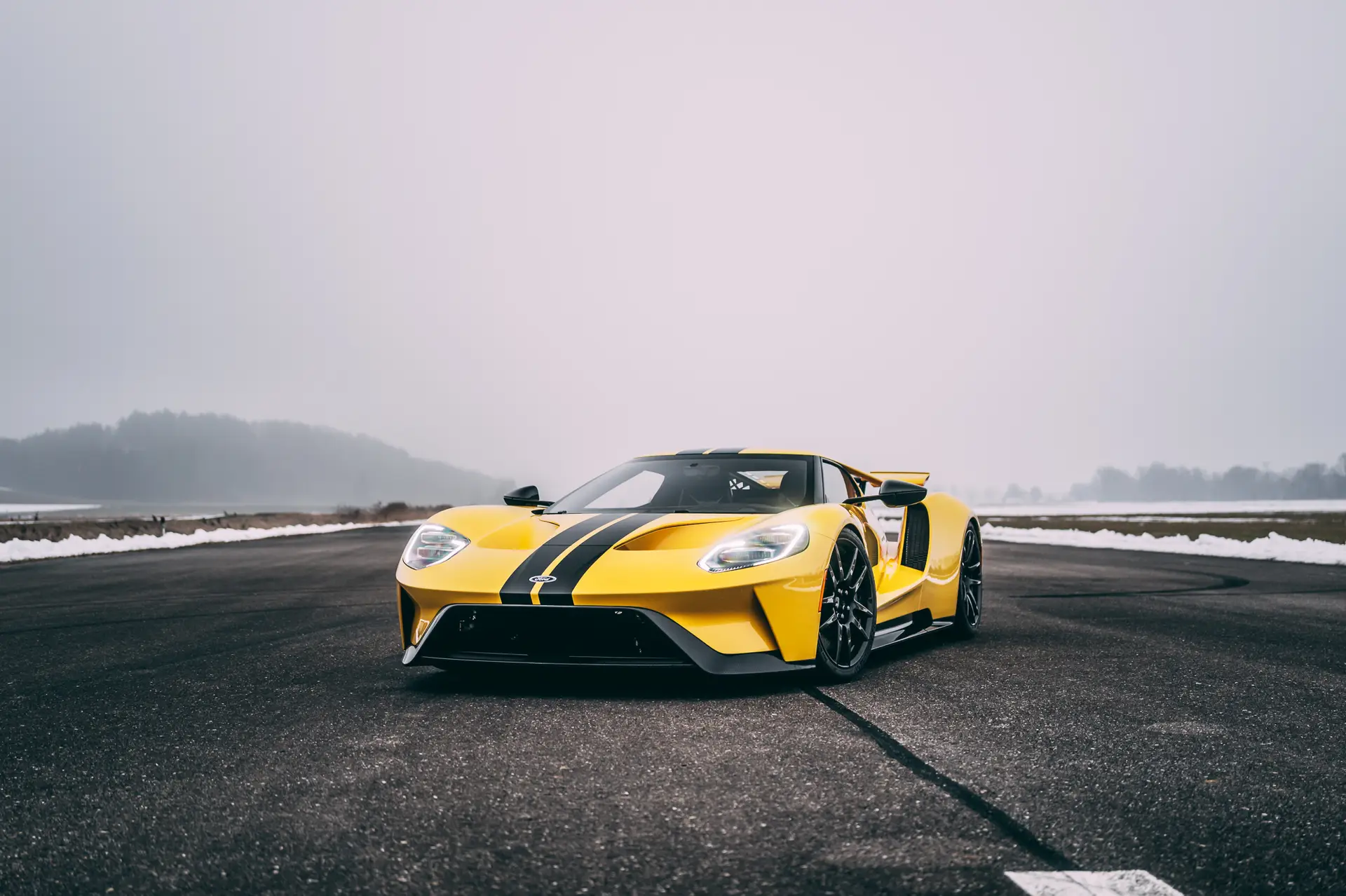 BAUER_SK_ford_gt_Carbon_Series_yellow-Front (29)